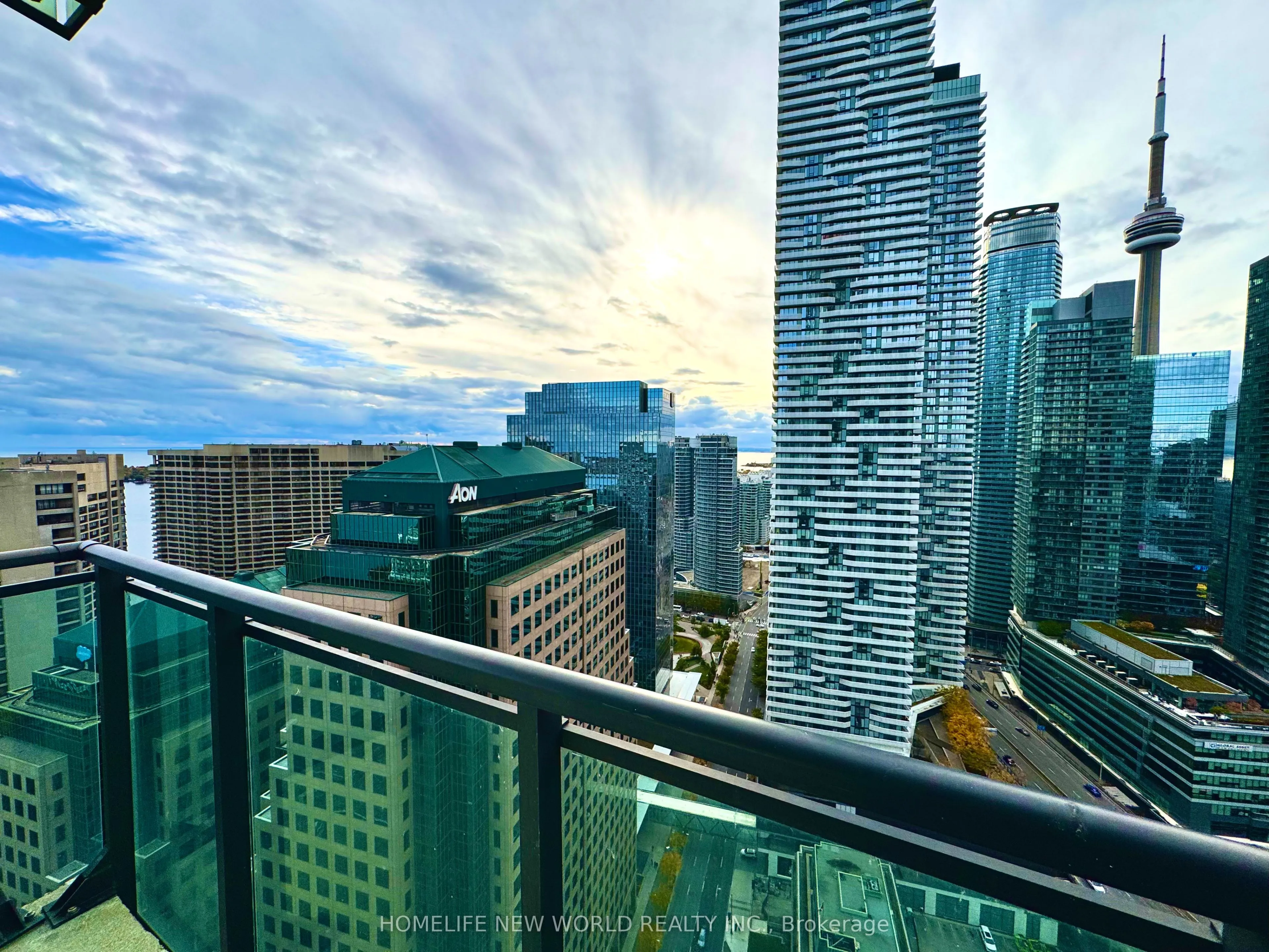 33 BAY Street S, #3812