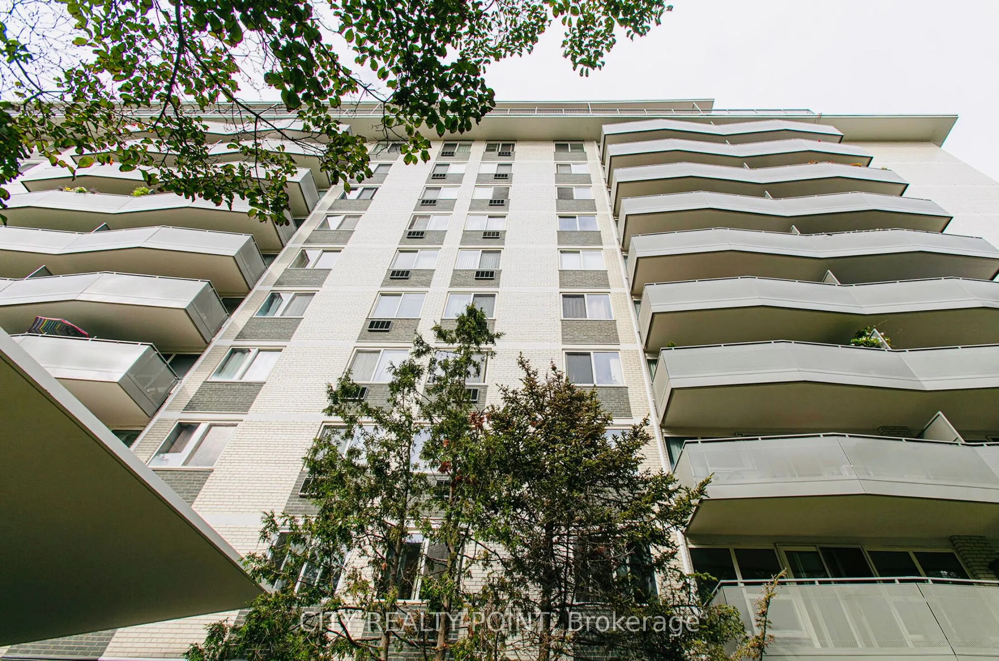 10 Shallmar Boulevard, #701