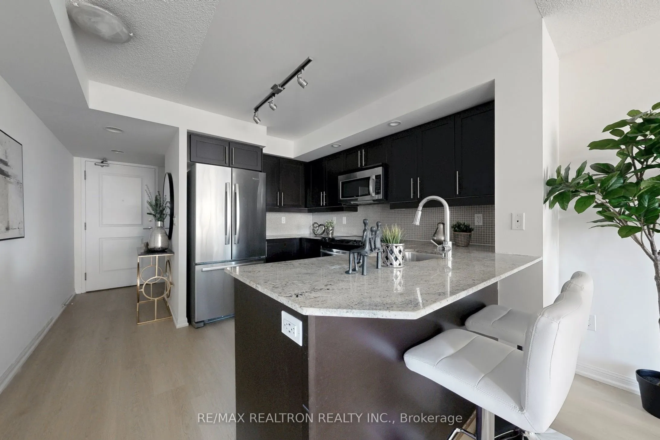 75 East Liberty Street, #502