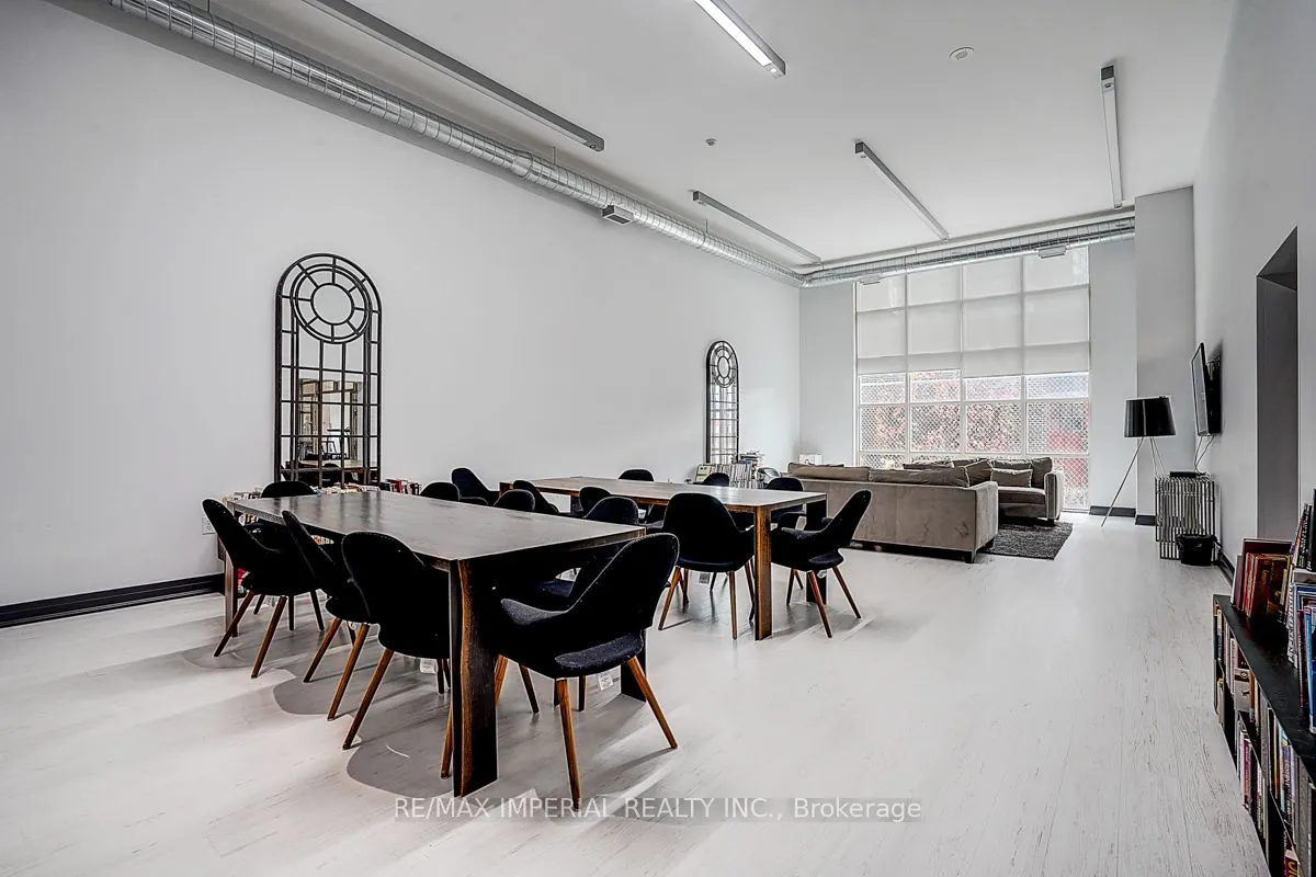 125 Western Battery Road, #406