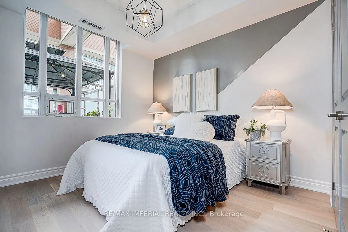 125 Western Battery Road, #406