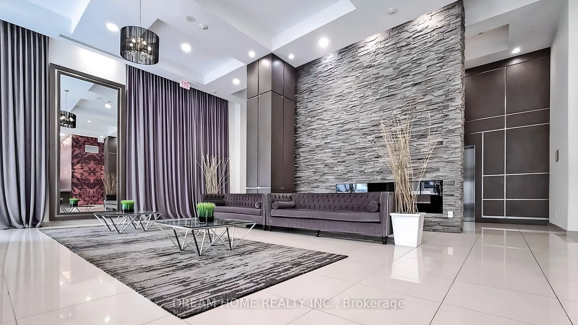 2756 Old Leslie Street, #721