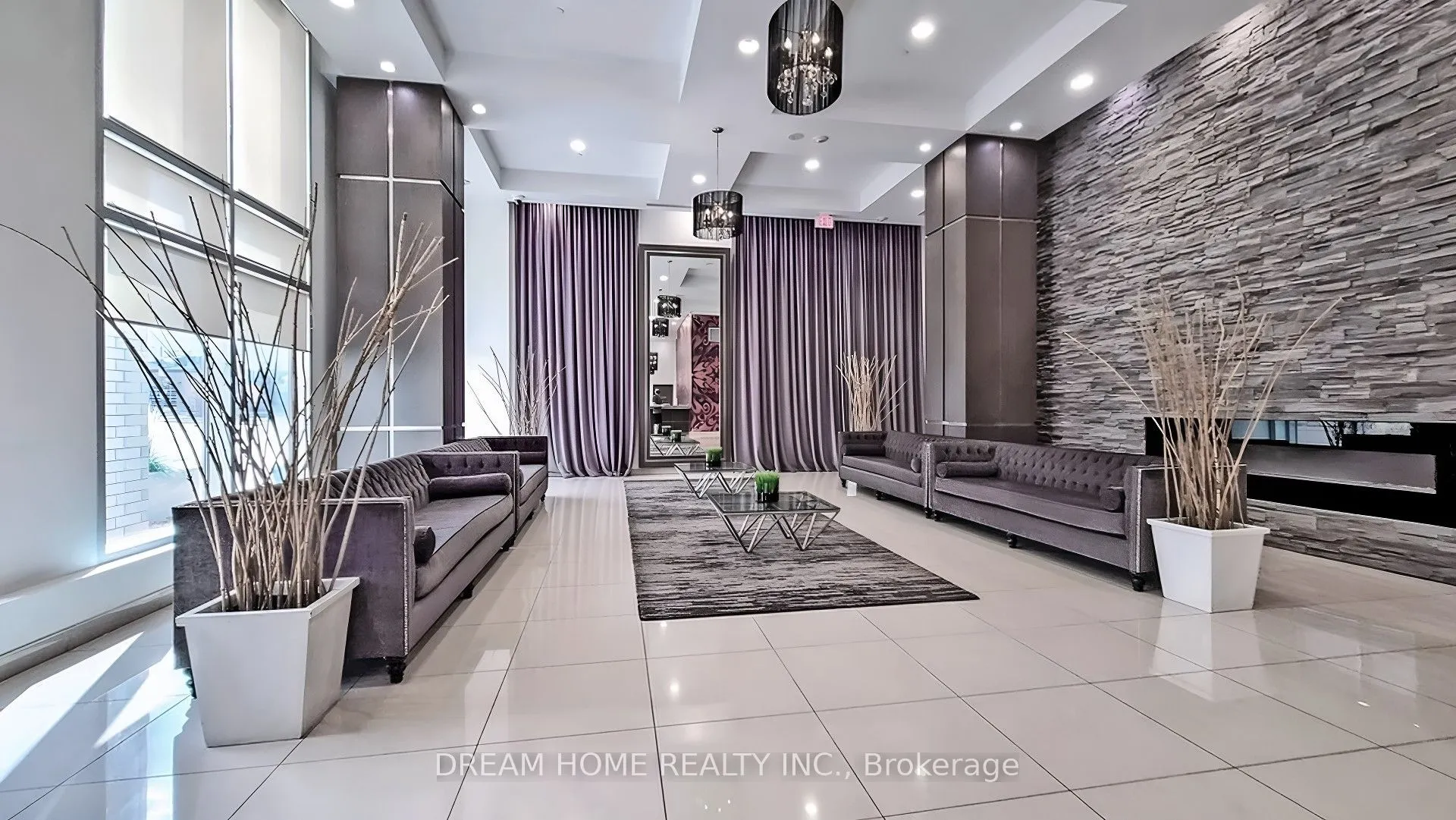 2756 Old Leslie Street, #721