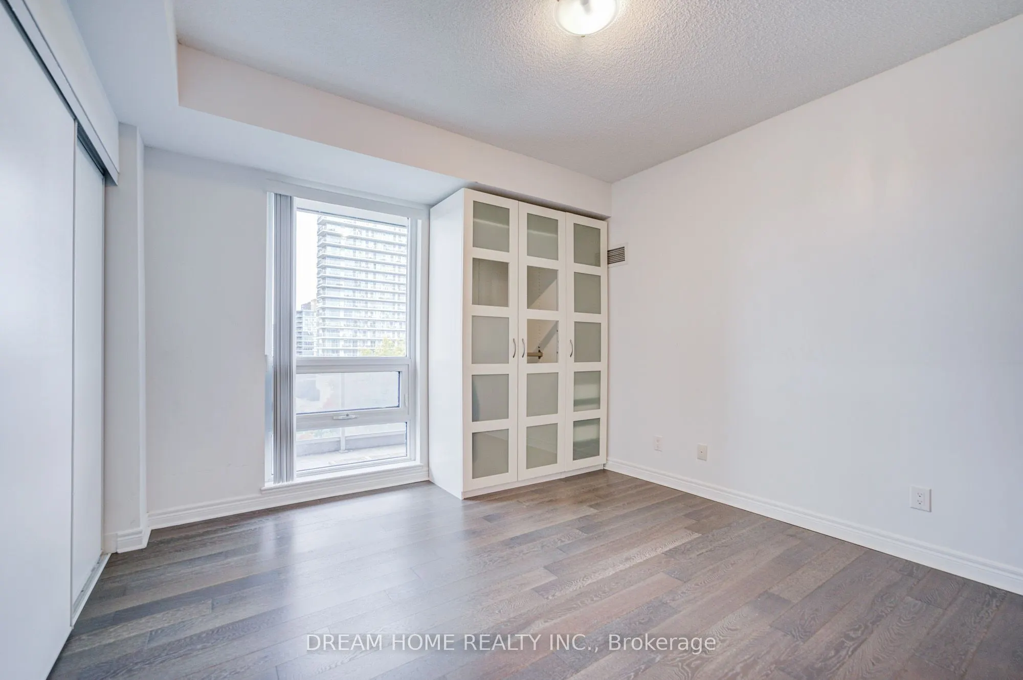 2756 Old Leslie Street, #721