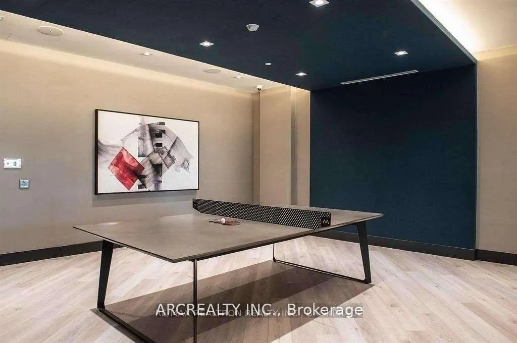 403 Church Street, #2911