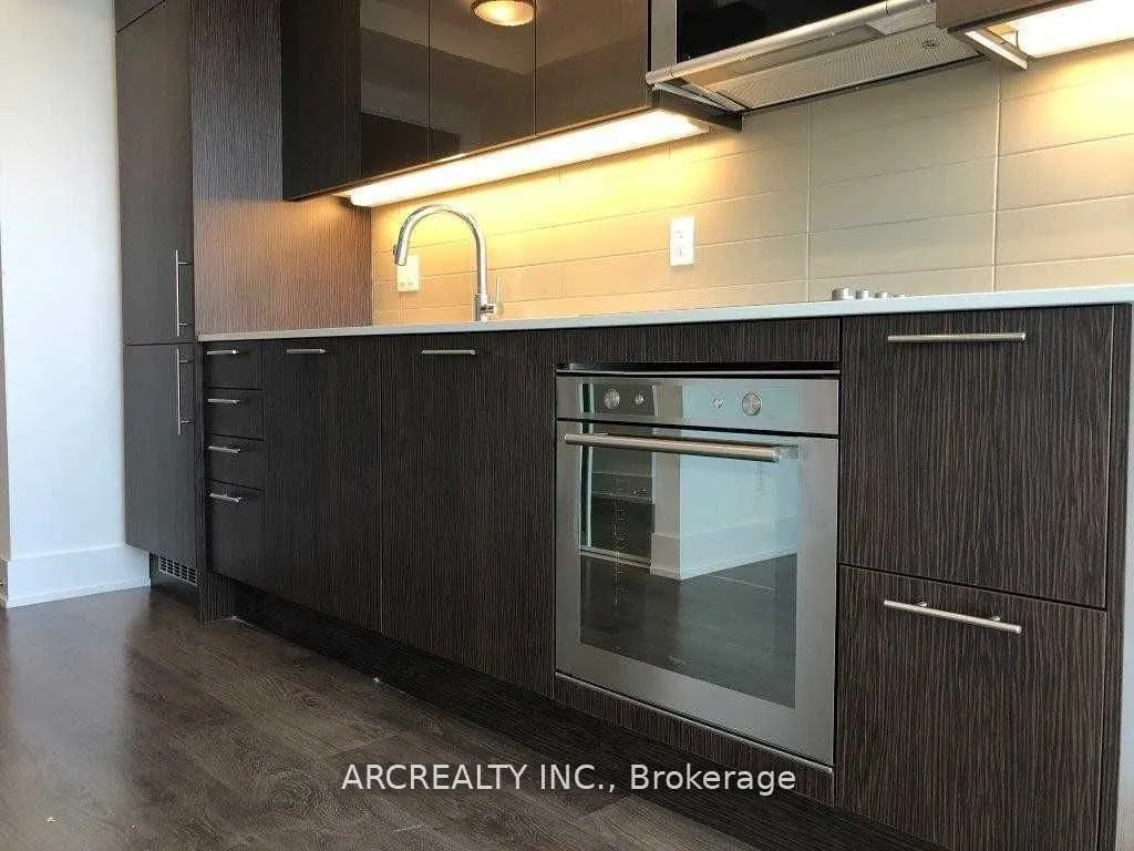 403 Church Street, #2911