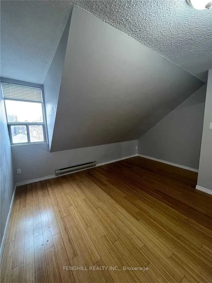 678 Bathurst Street, #2