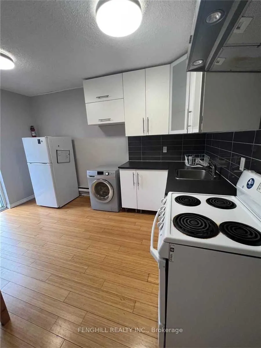 678 Bathurst Street, #2