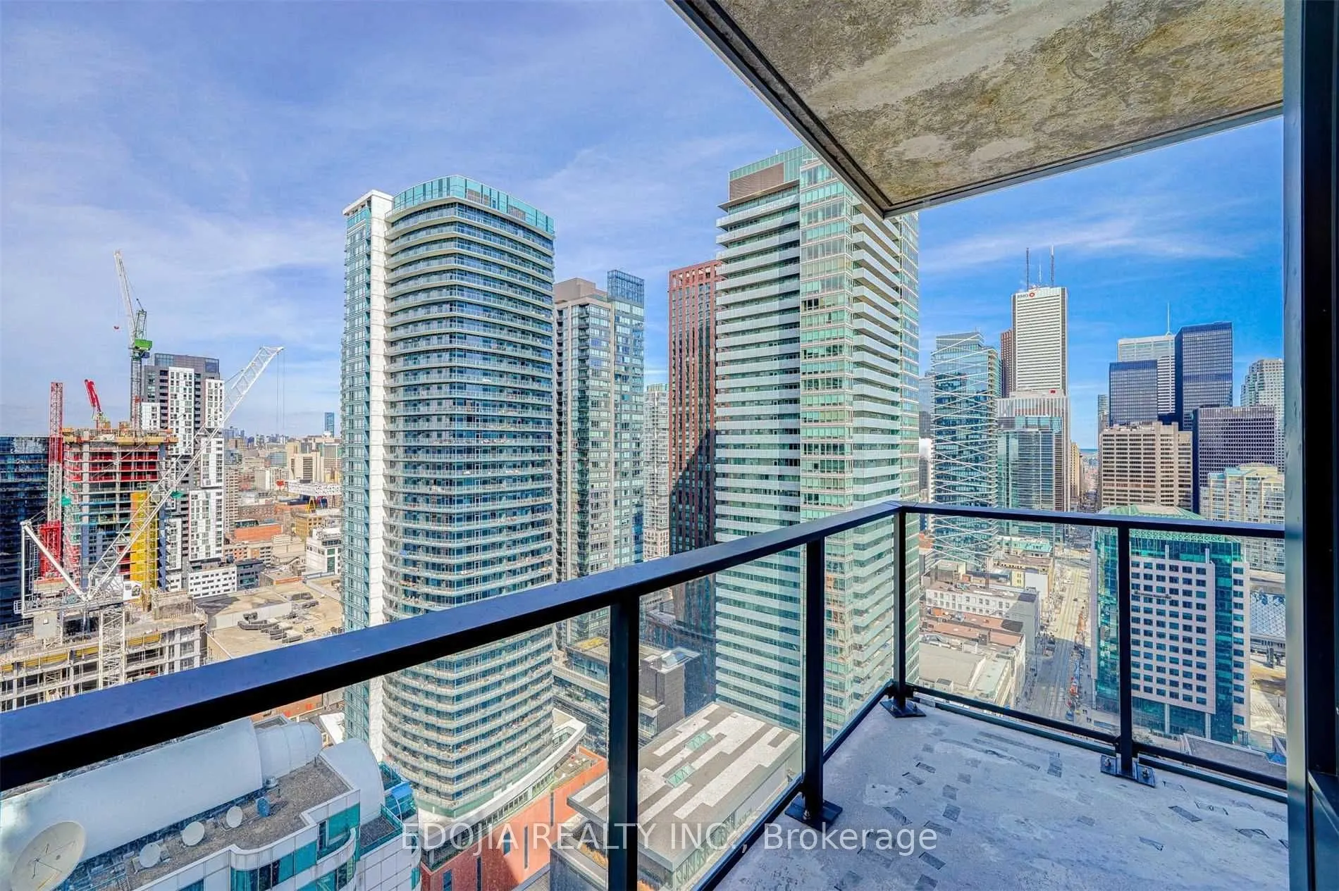 125 Blue Jays Way, #3508