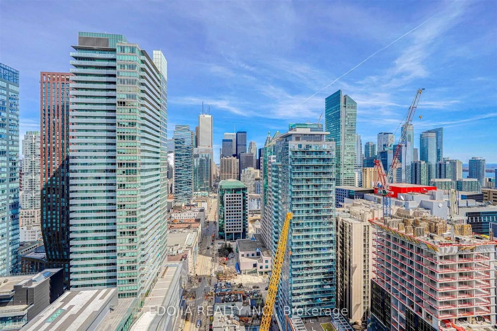 125 Blue Jays Way, #3508