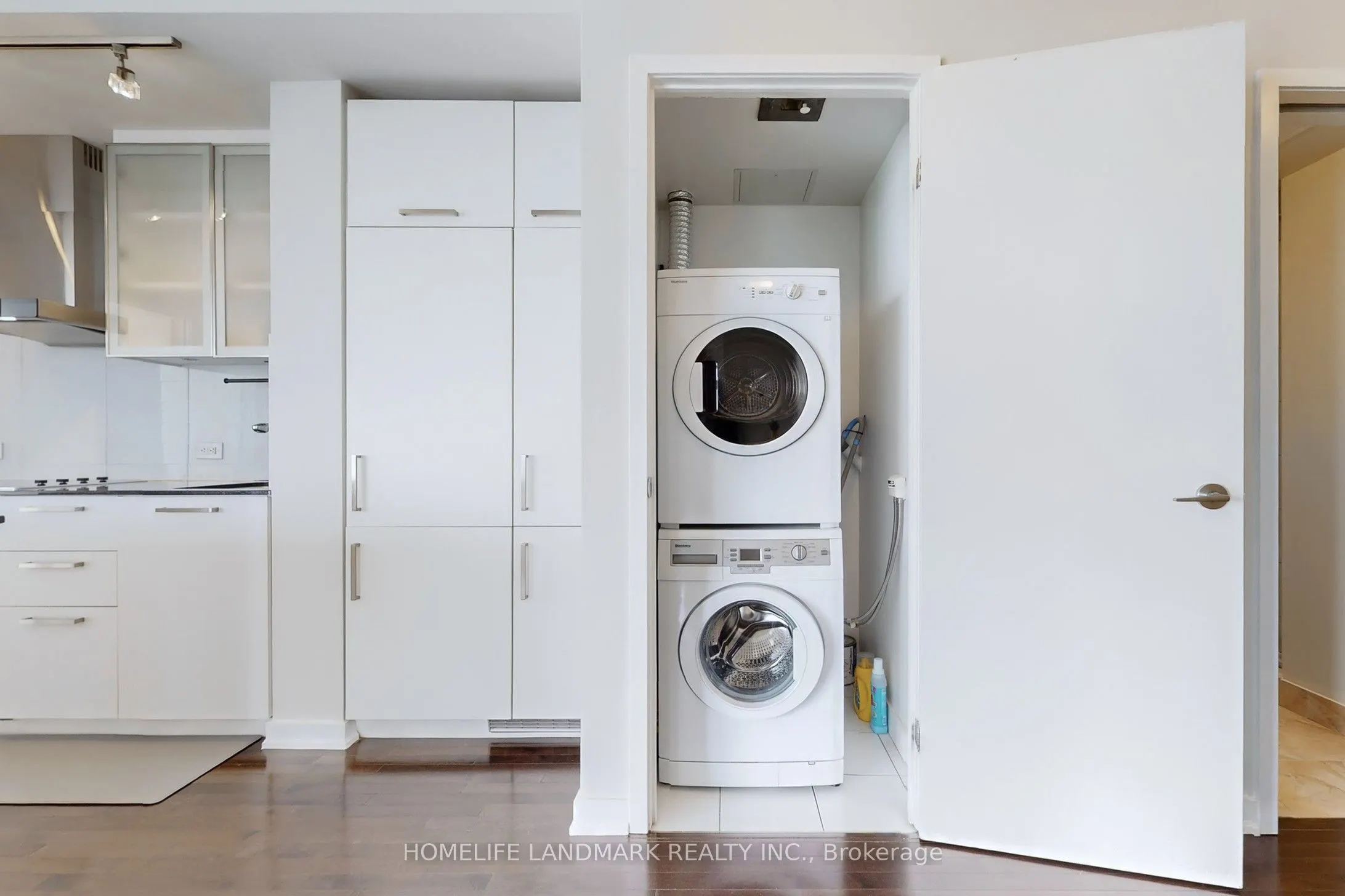 14 York Street, #5903