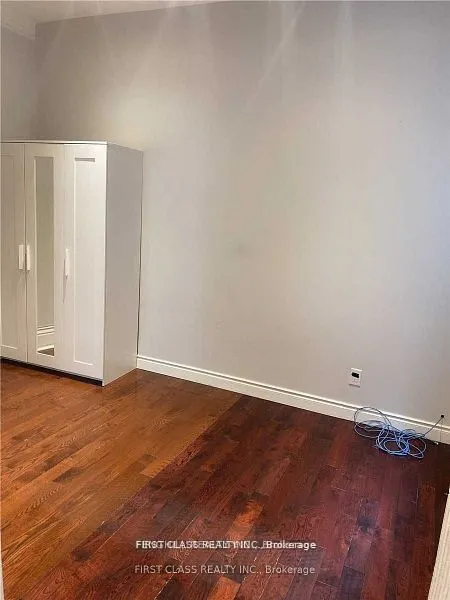 125 Maitland Street, #Main