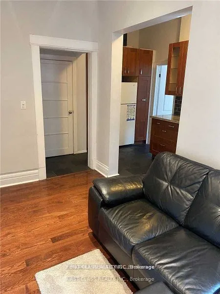 125 Maitland Street, #Main