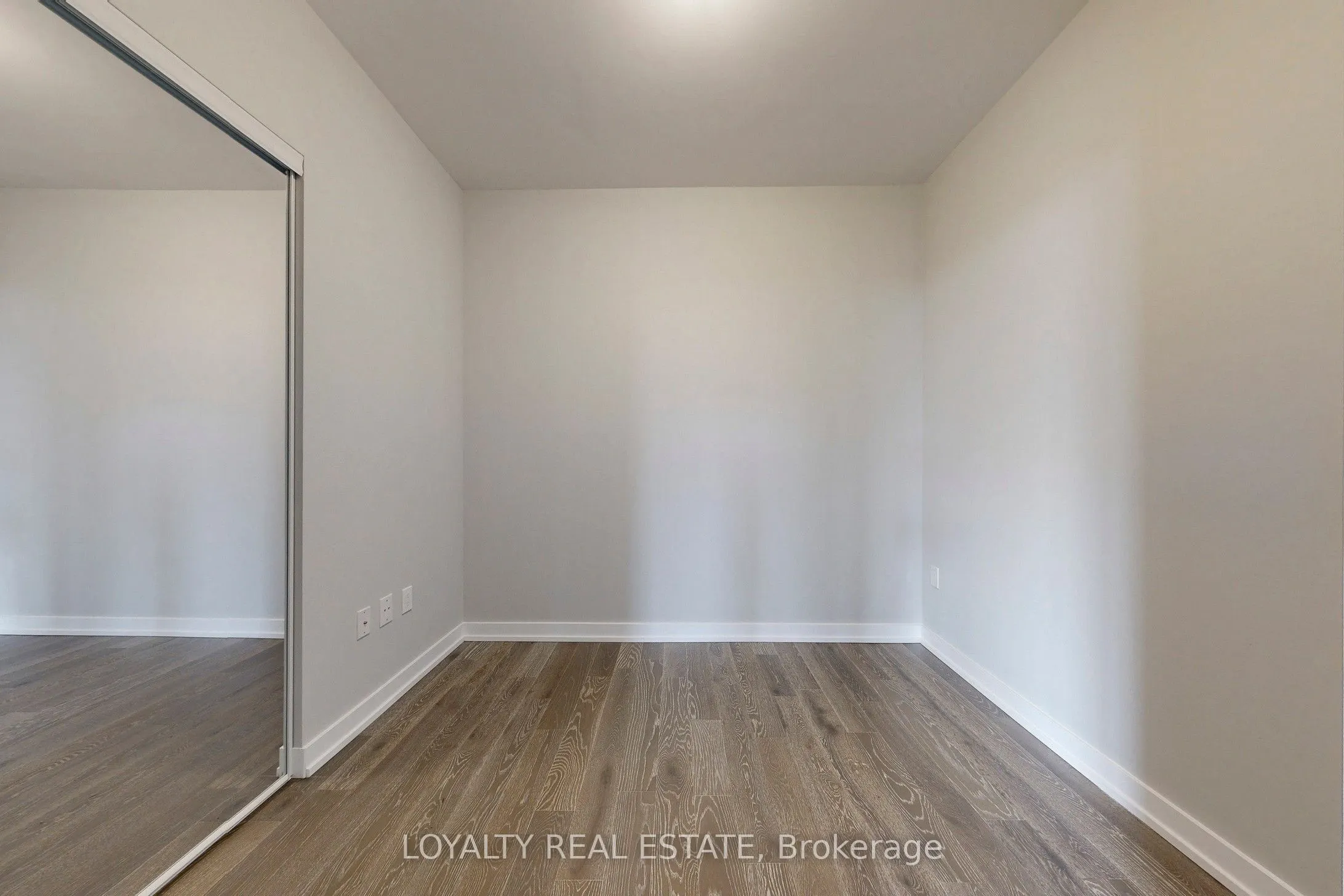 1 Yorkville Avenue, #5005