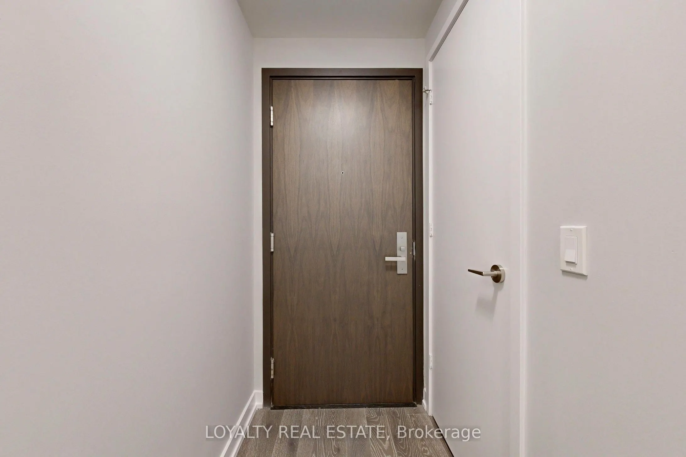 1 Yorkville Avenue, #5005