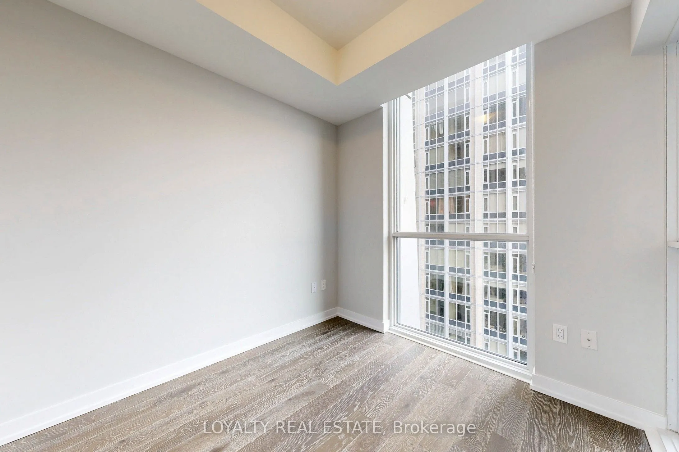 1 Yorkville Avenue, #5005