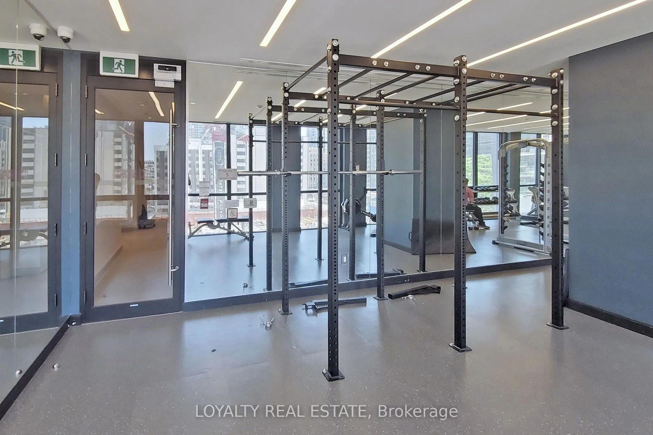 1 Yorkville Avenue, #5005