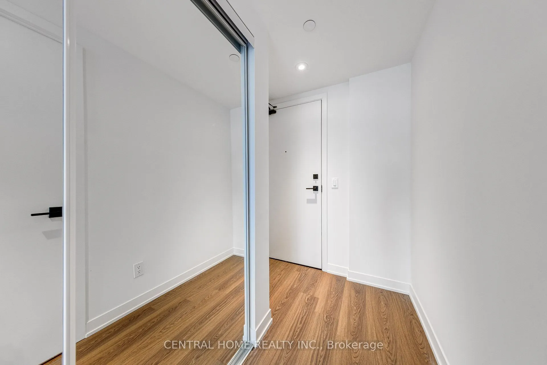 319 Jarvis Street, #1906