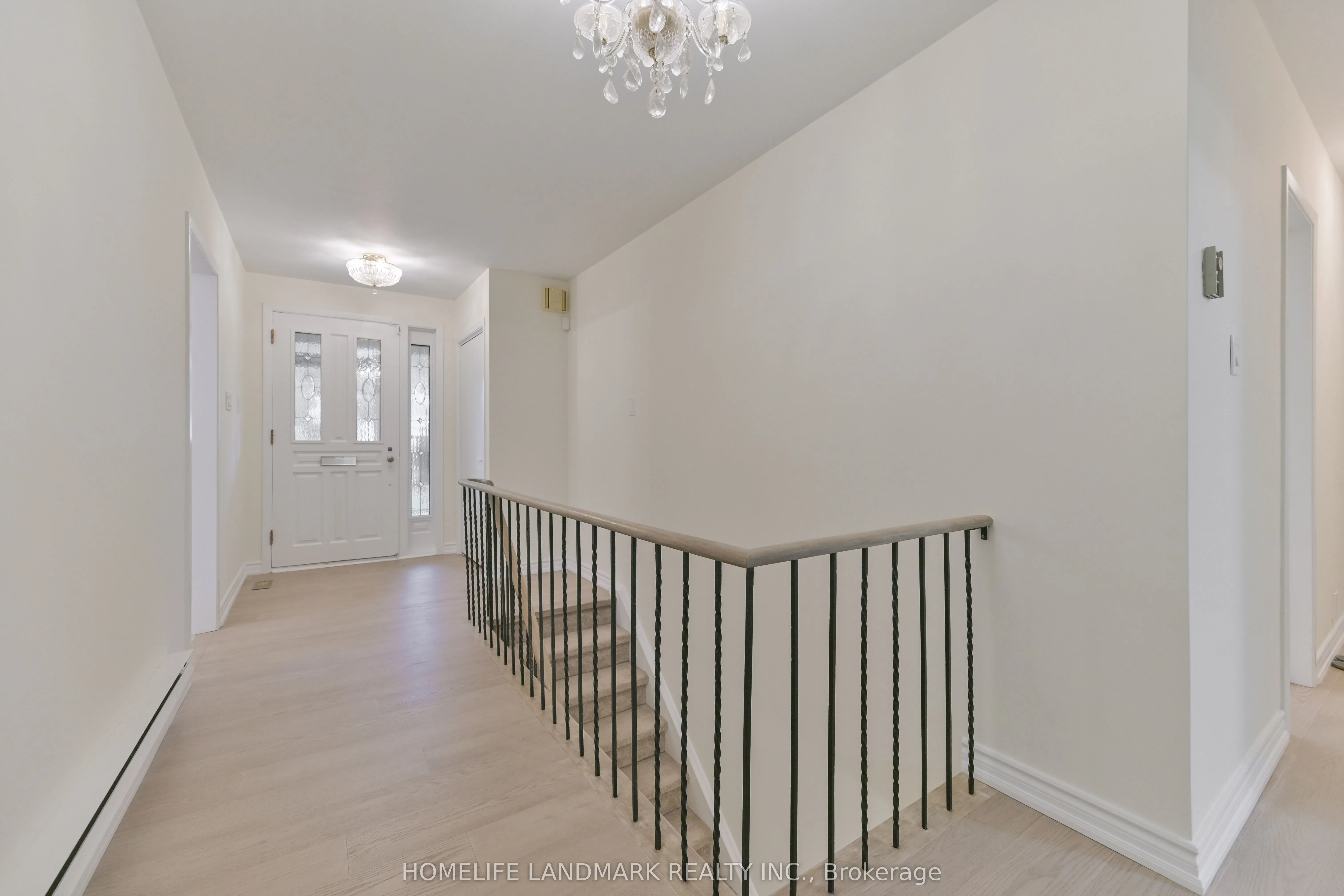 144 Clansman Boulevard