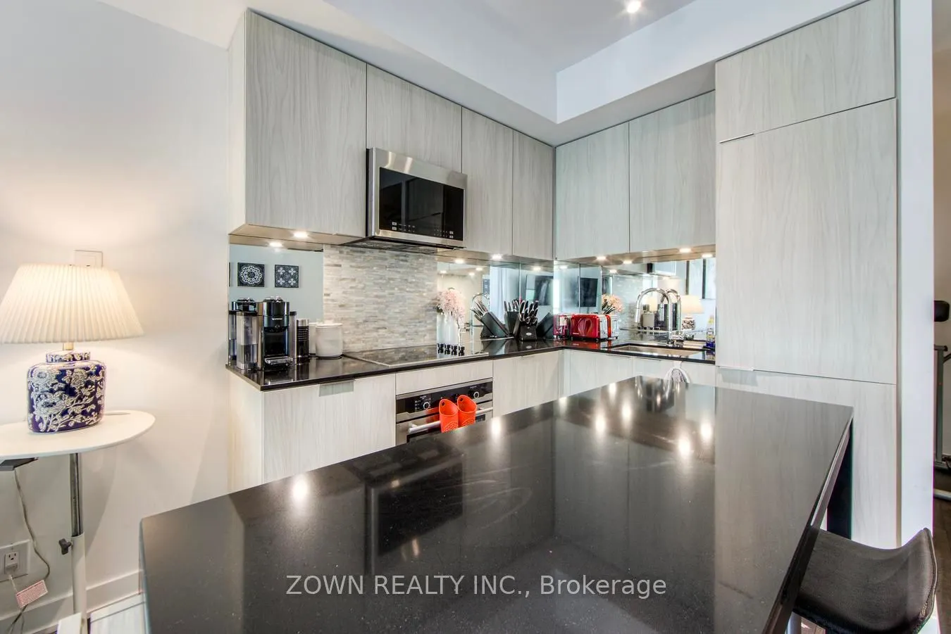 609 Avenue Road, #1410