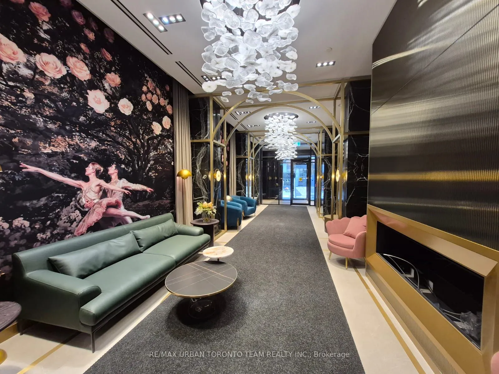 771 Yonge Street, #2805