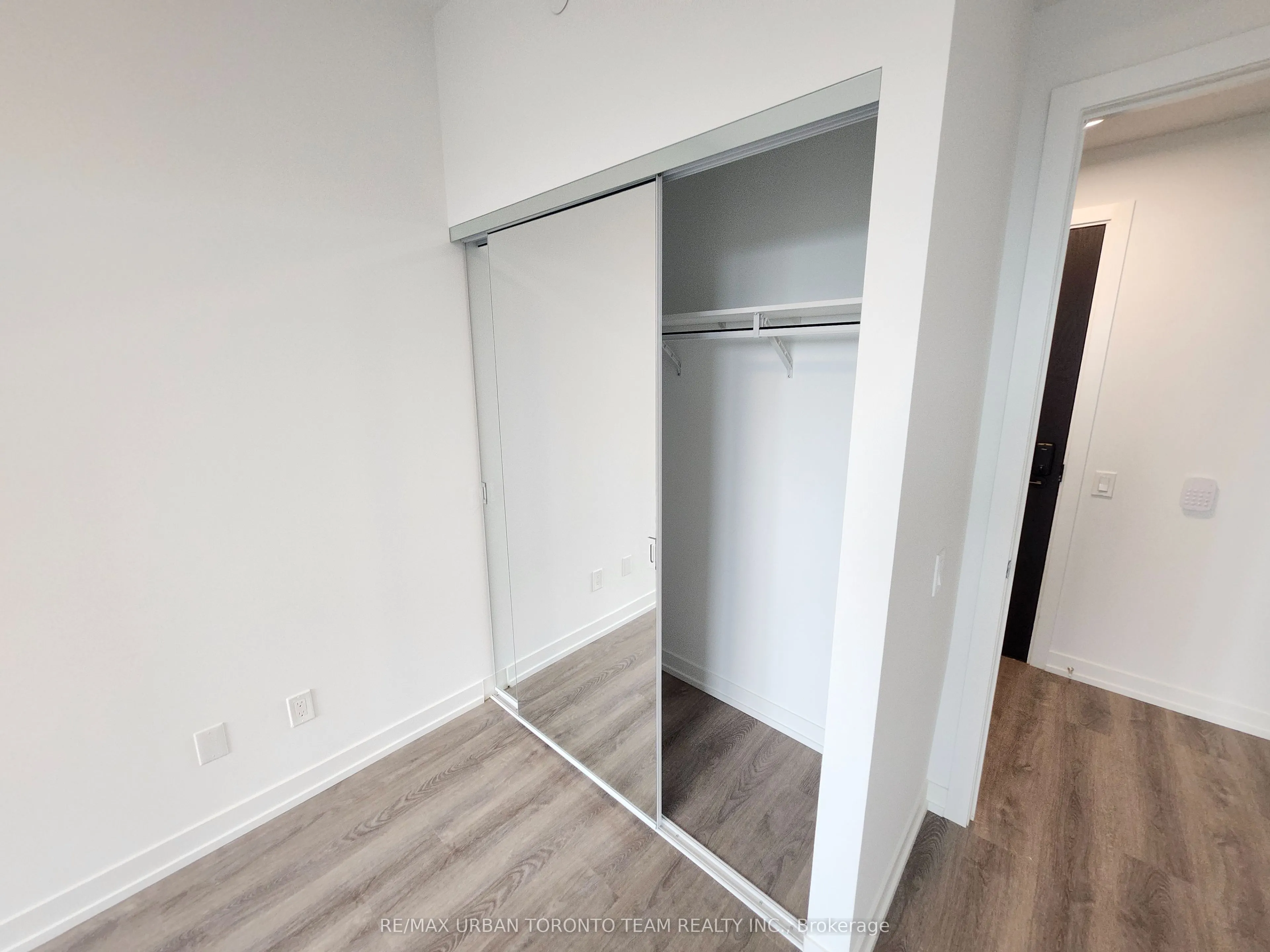 771 Yonge Street, #2805