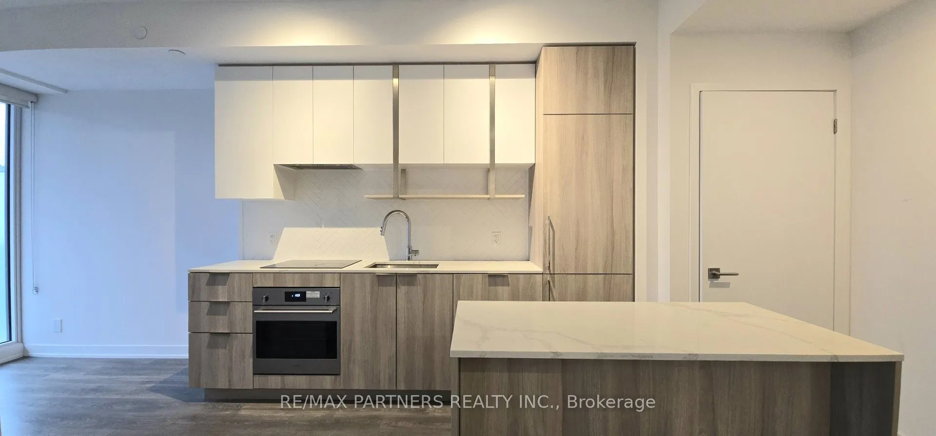 15 Holmes Avenue, #2006