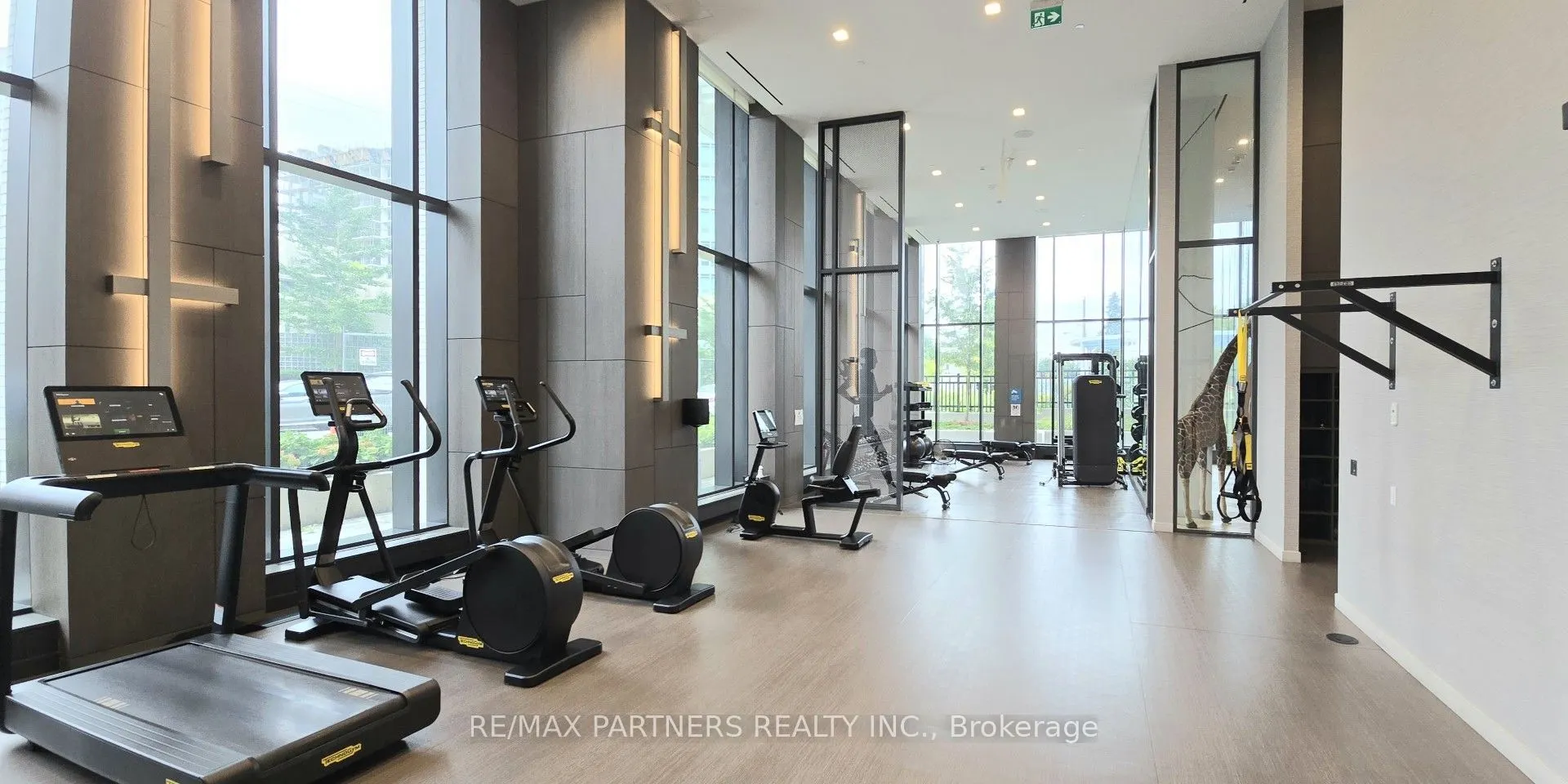 15 Holmes Avenue, #2006