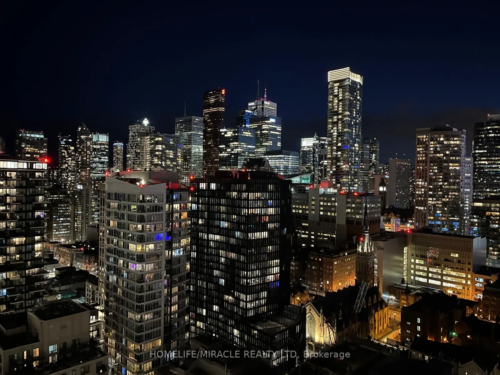 77 Mutual Street, #2907