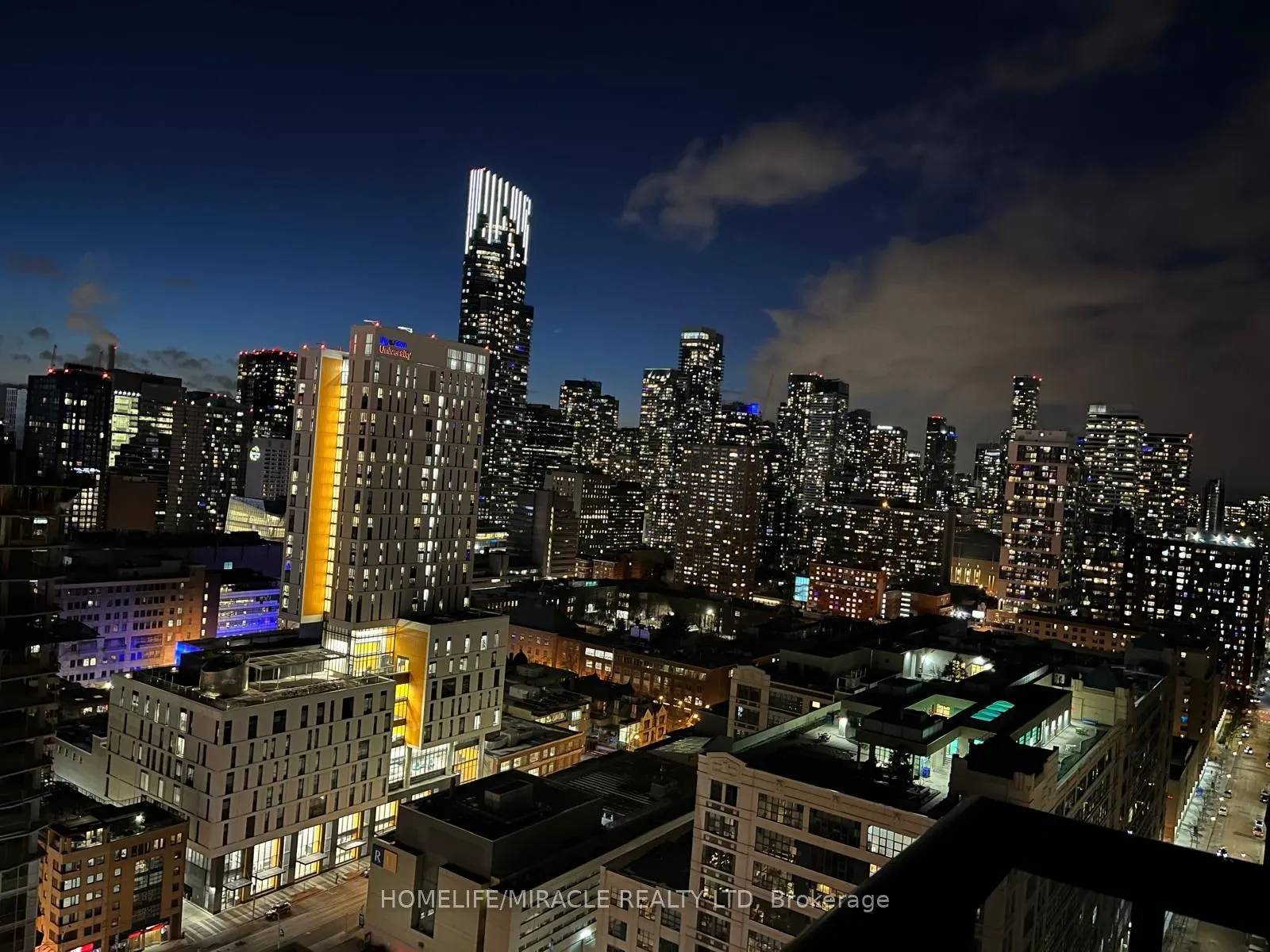 77 Mutual Street, #2907