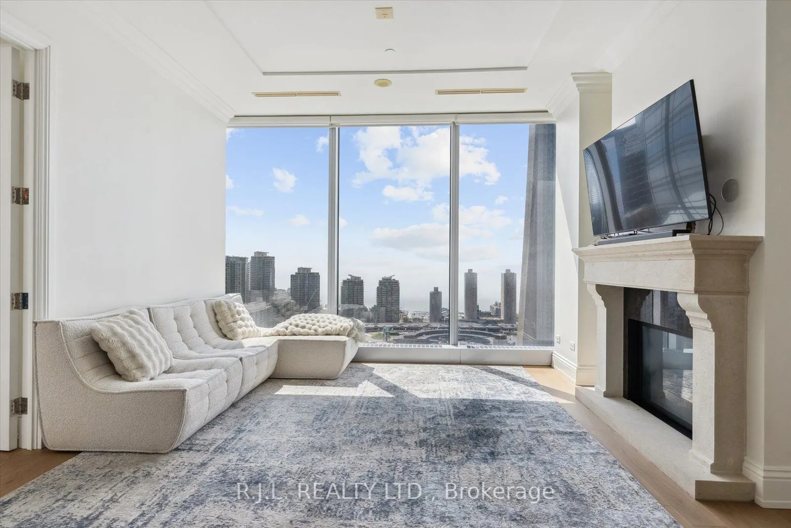 183 Wellington Street W, #2505