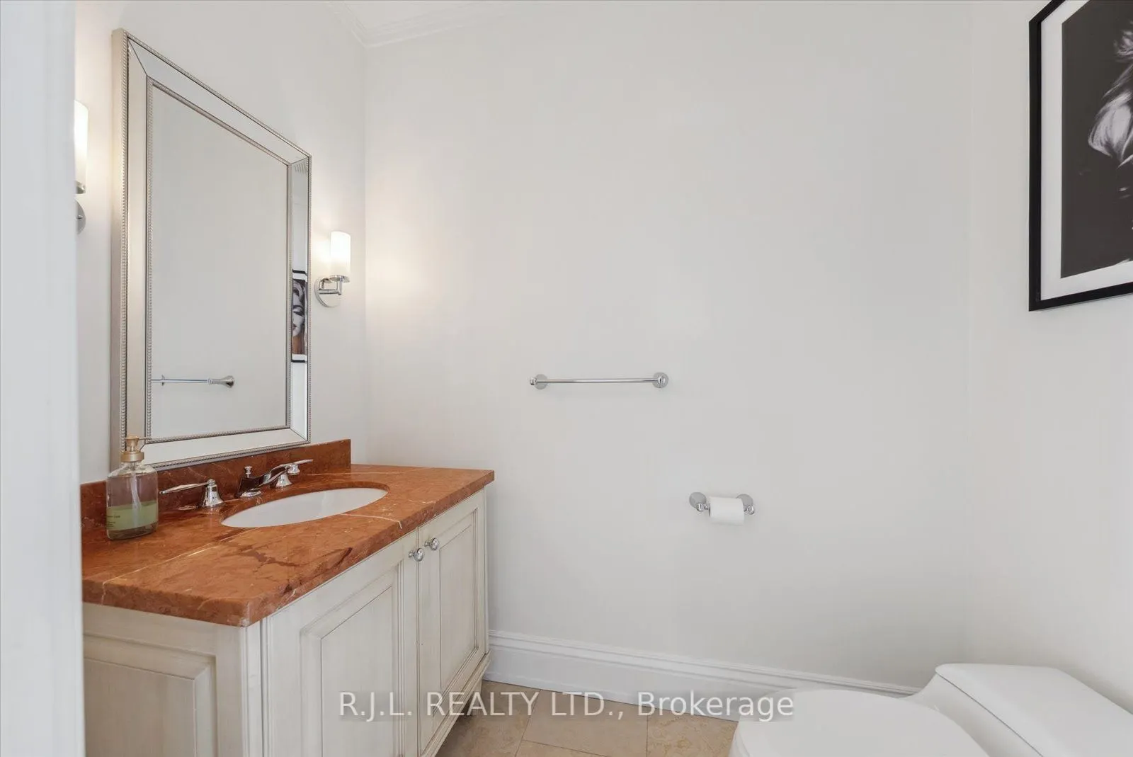 183 Wellington Street W, #2505