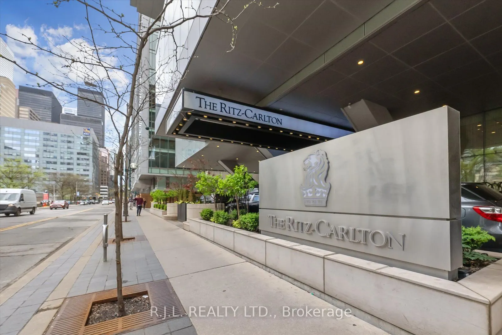 183 Wellington Street W, #2505