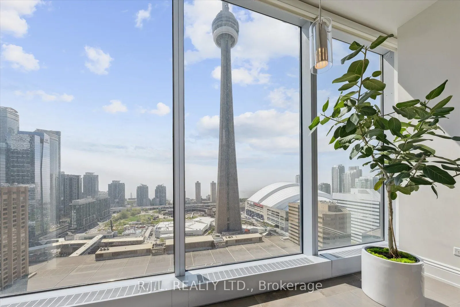 183 Wellington Street W, #2505