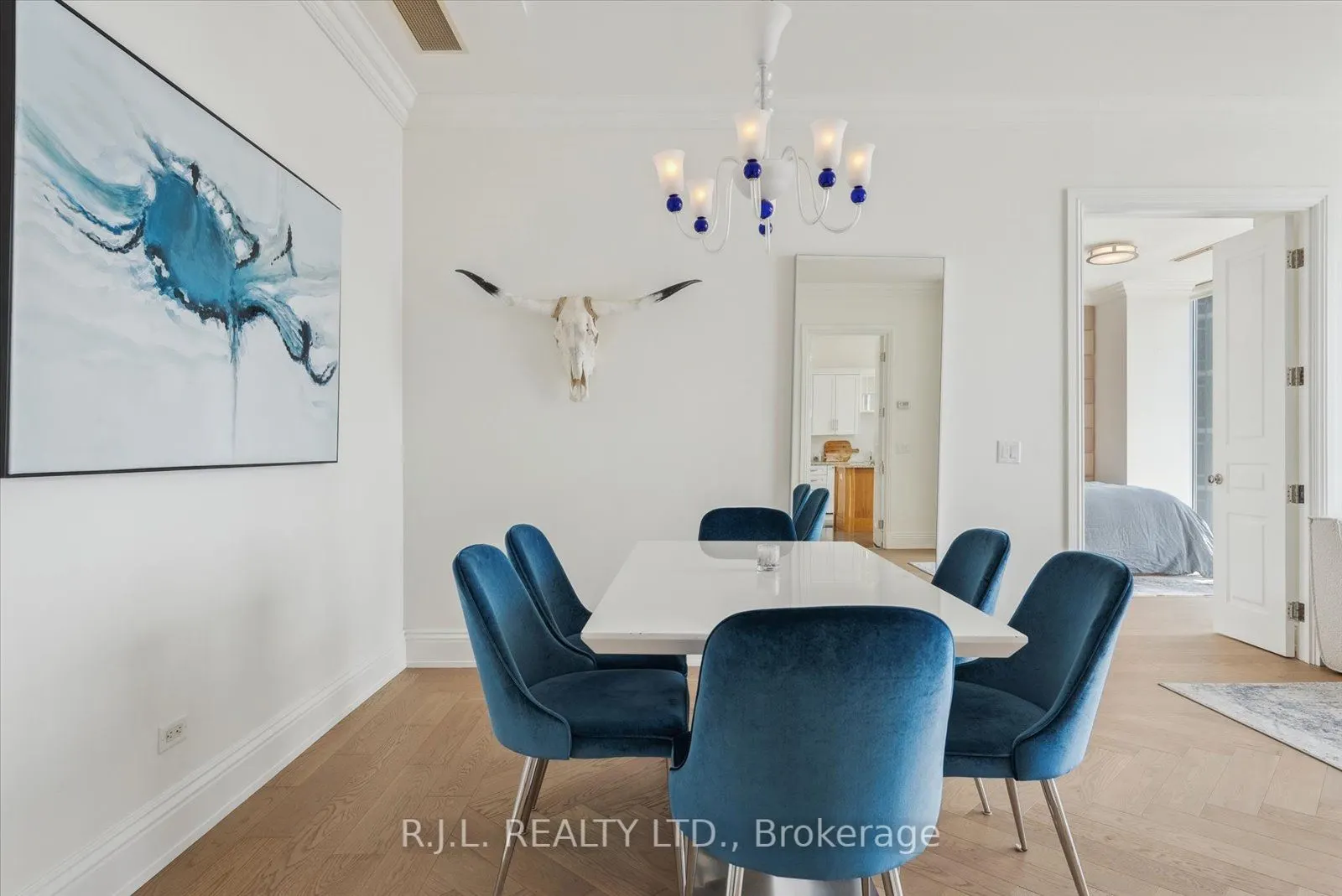 183 Wellington Street W, #2505