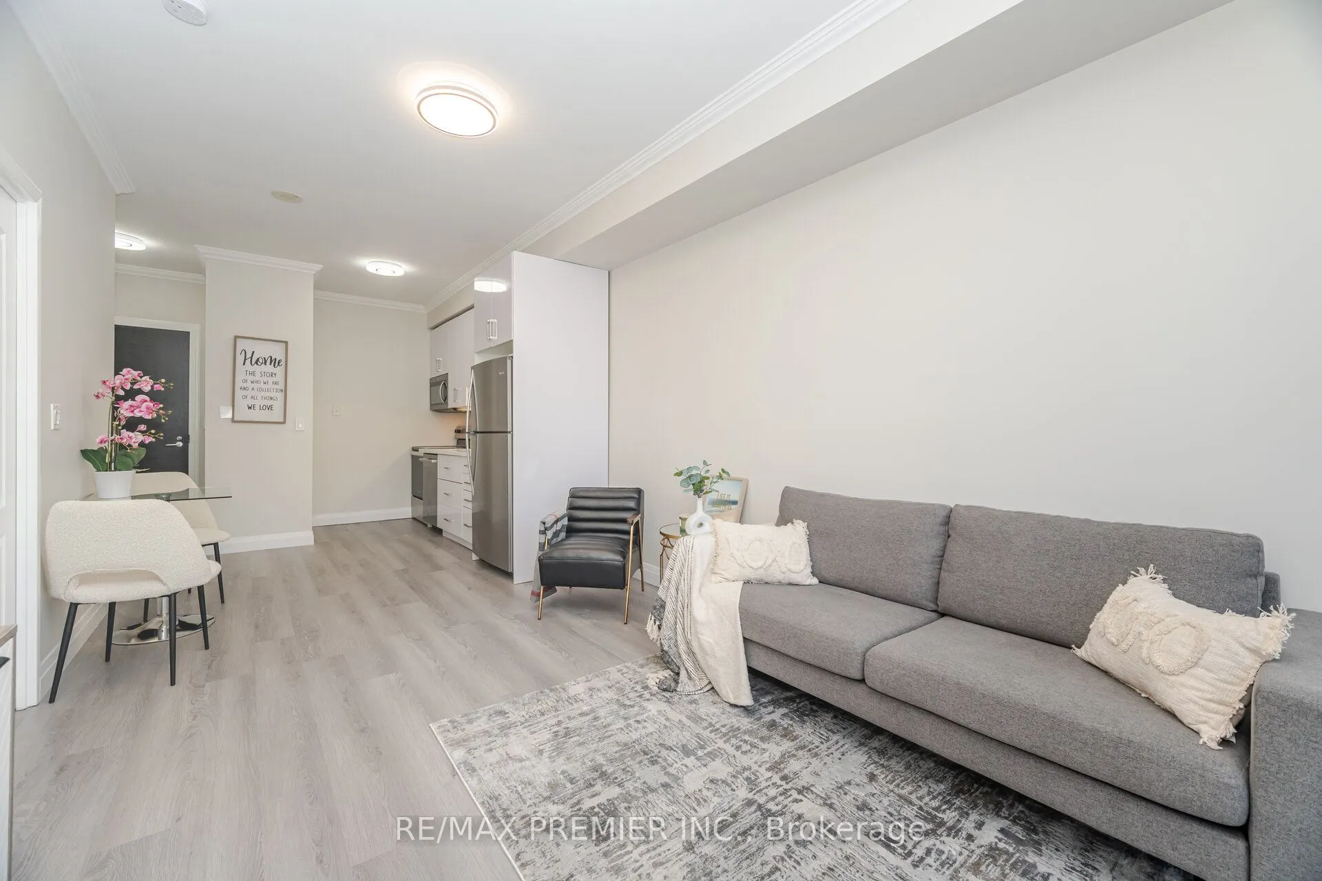 1005 King Street W, #717