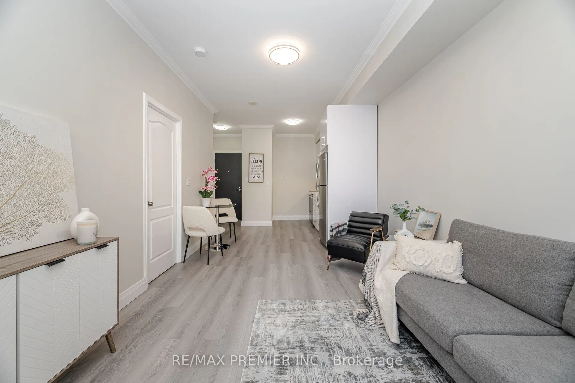 1005 King Street W, #717