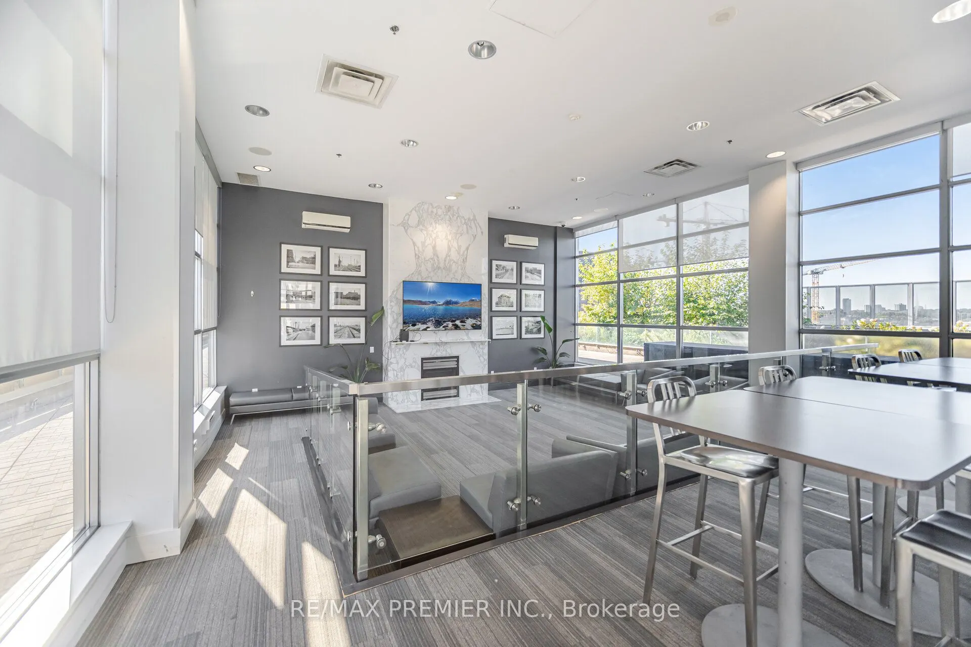 1005 King Street W, #717