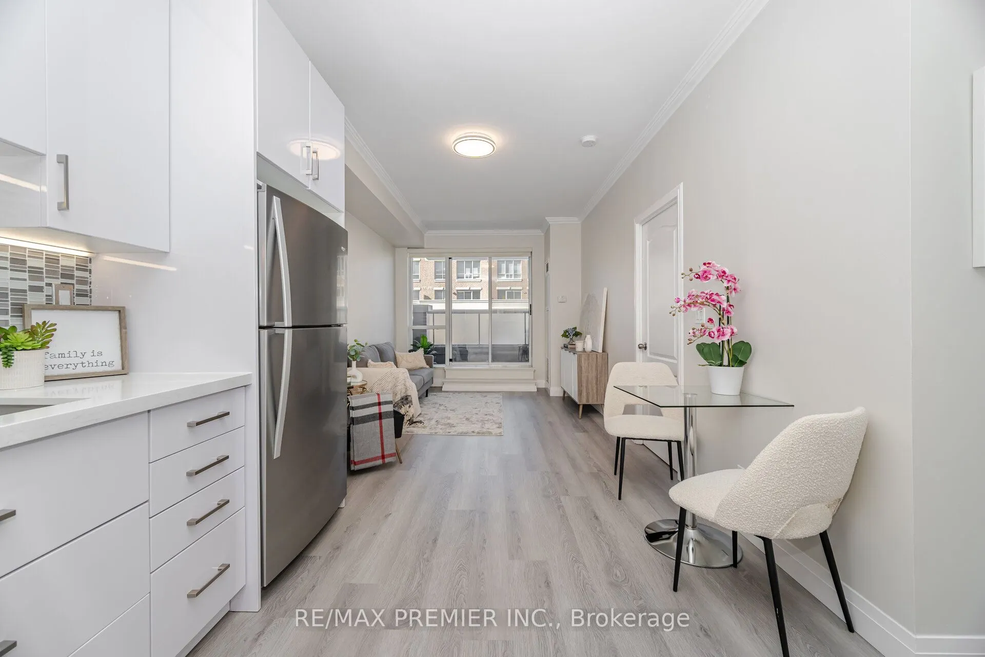 1005 King Street W, #717