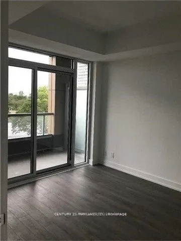 6 Parkwood Avenue, #312