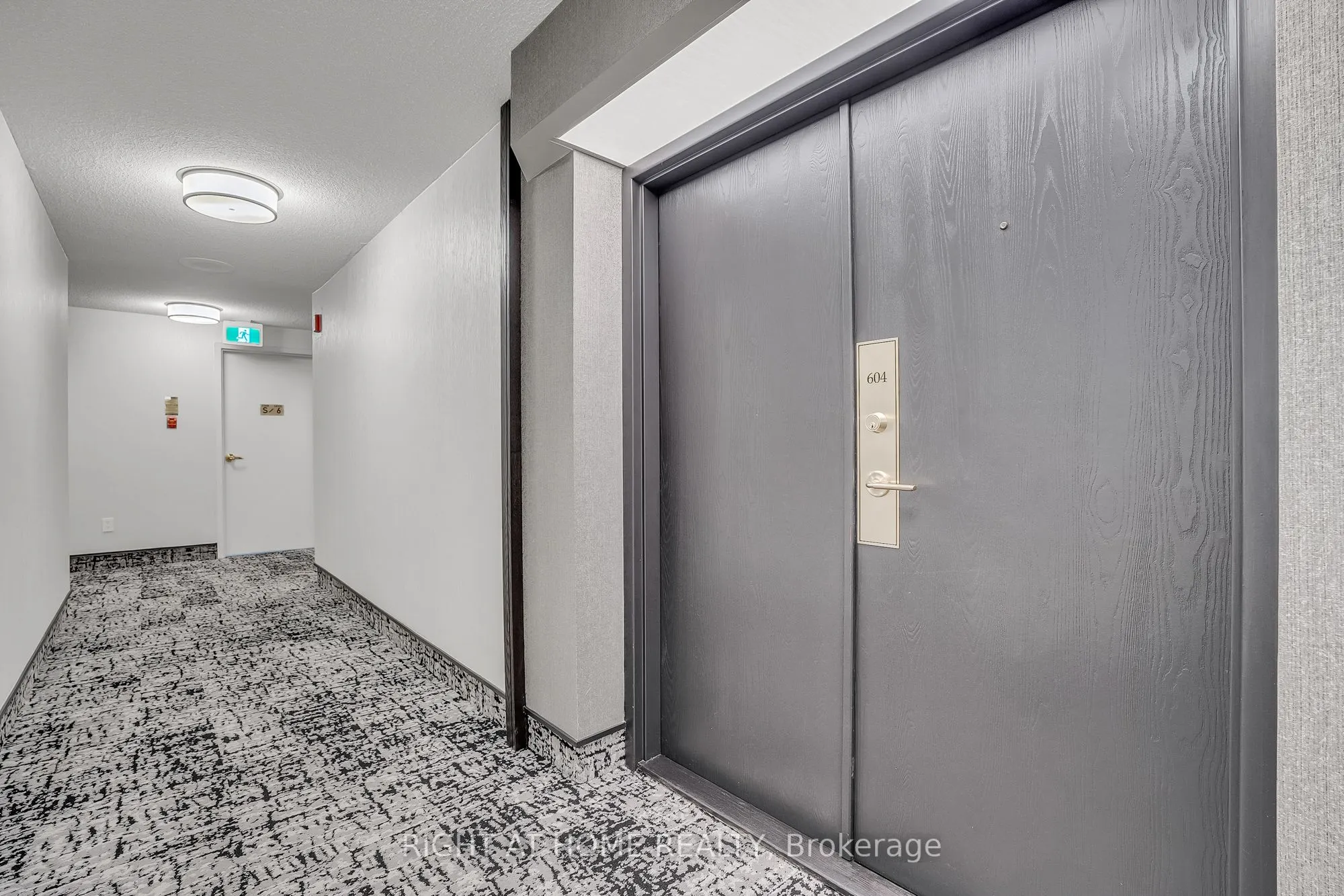 195 St Patrick Street, #604