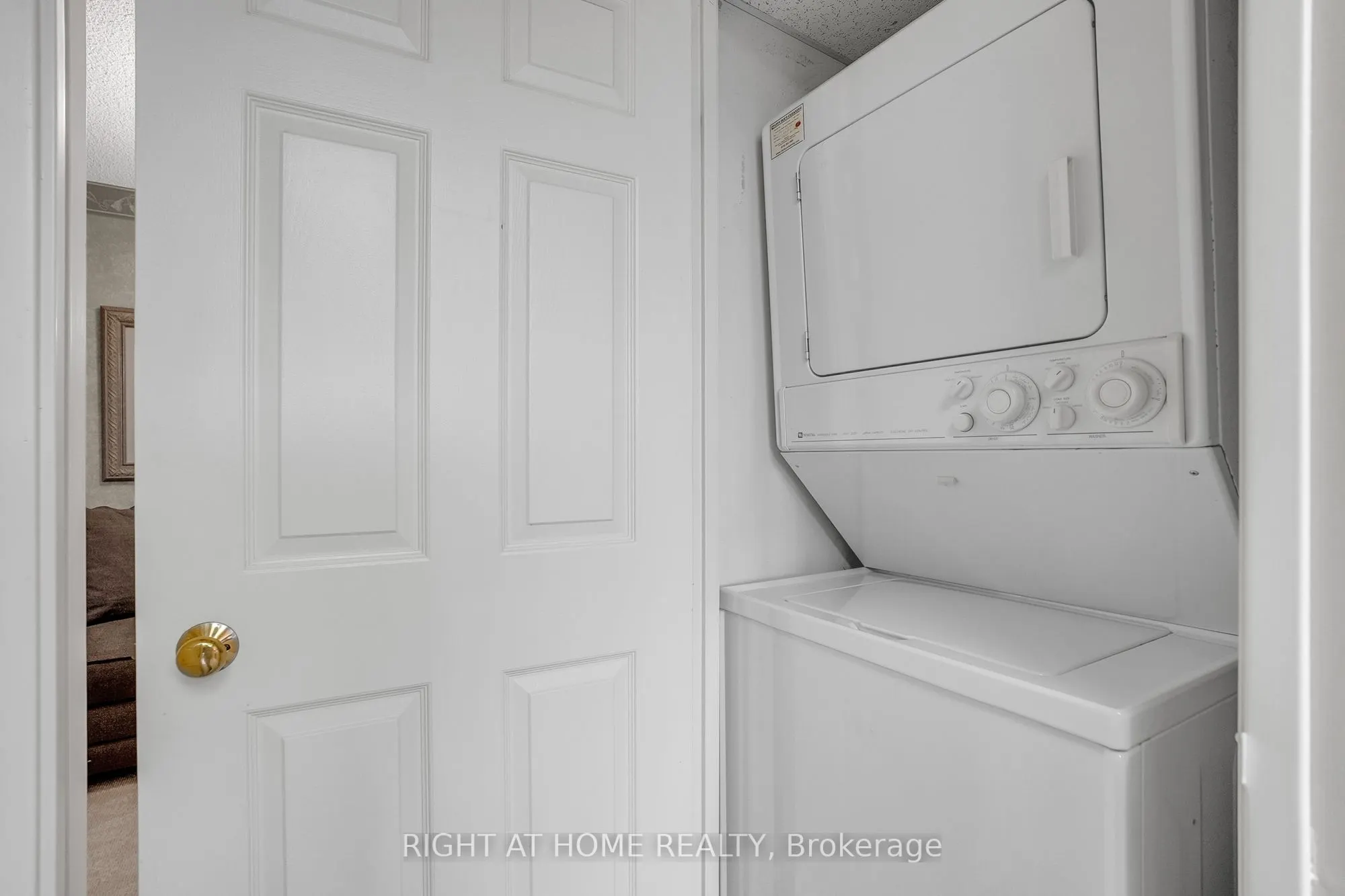 195 St Patrick Street, #604