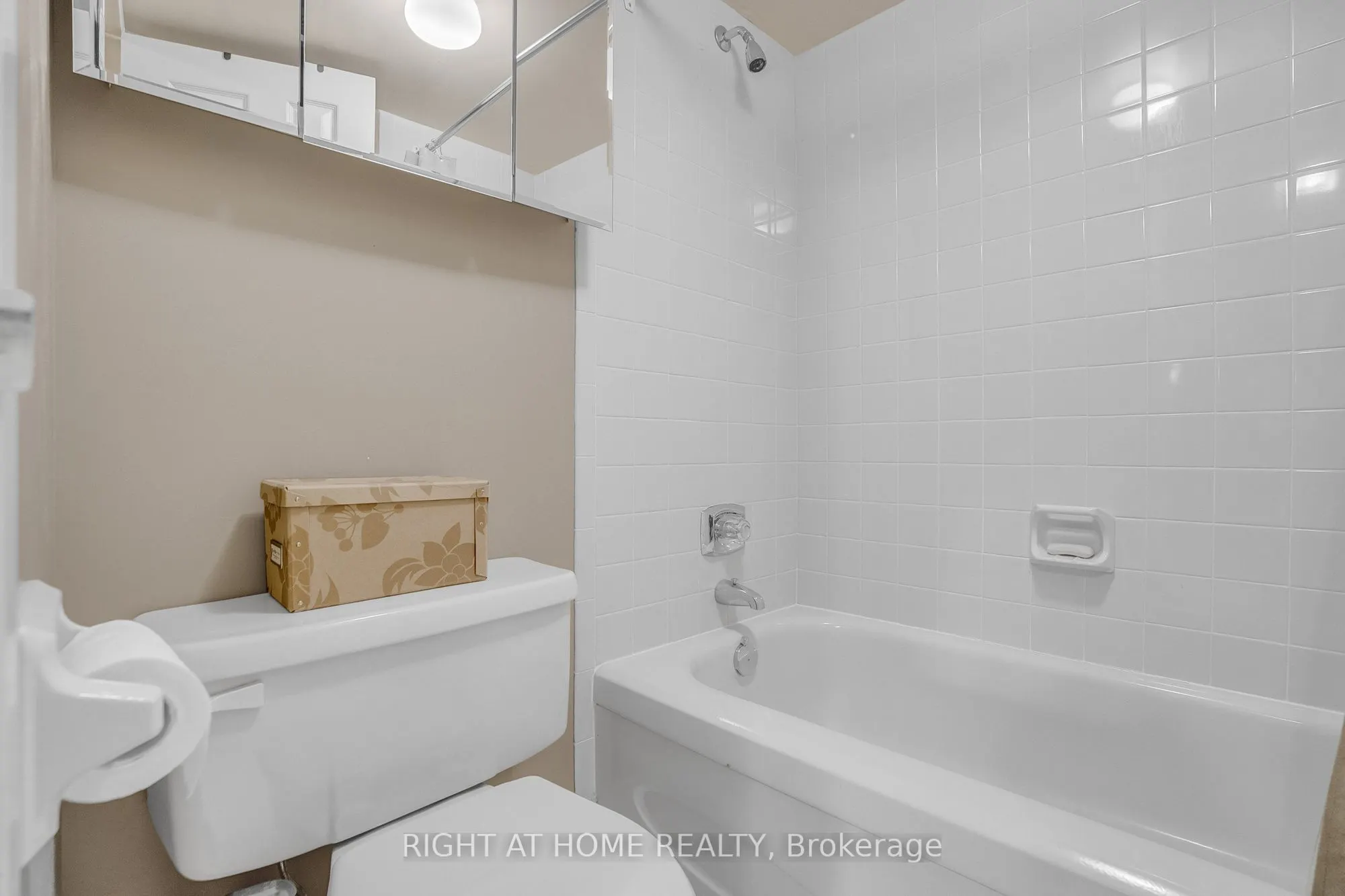 195 St Patrick Street, #604