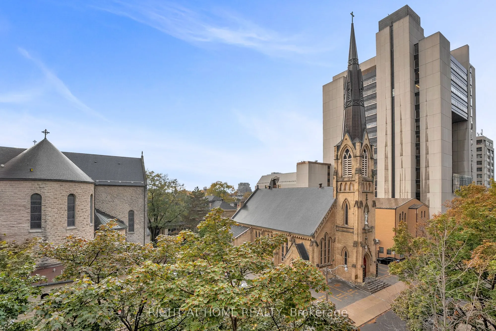 195 St Patrick Street, #604