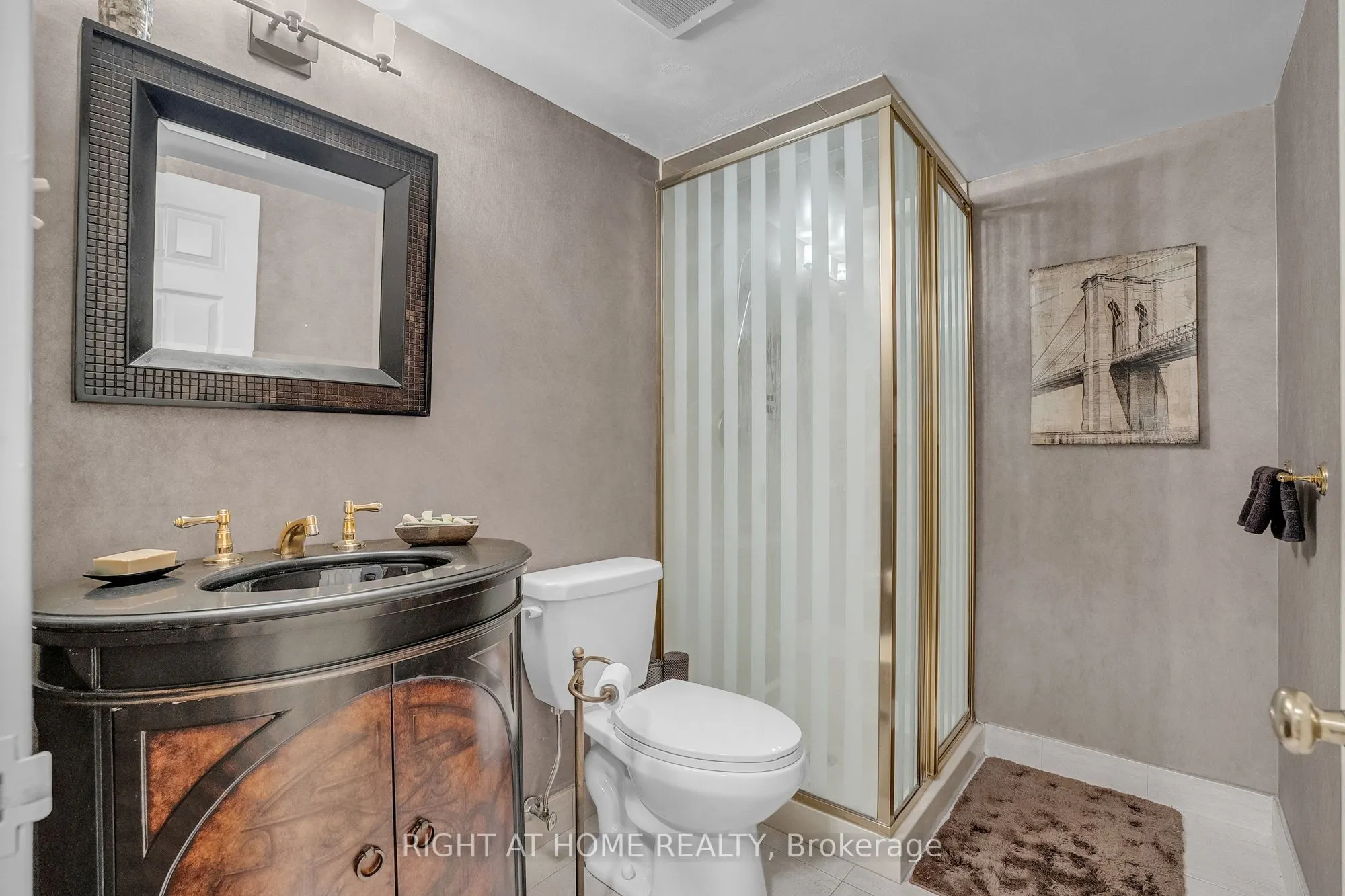 195 St Patrick Street, #604