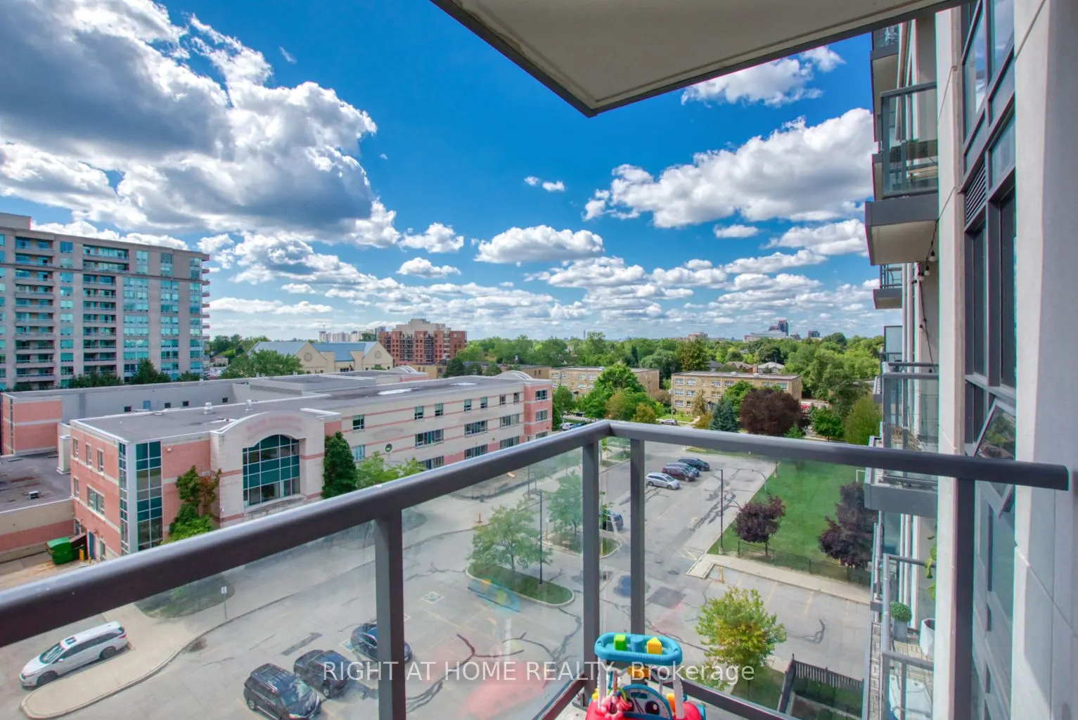 35 Saranac Boulevard, #827