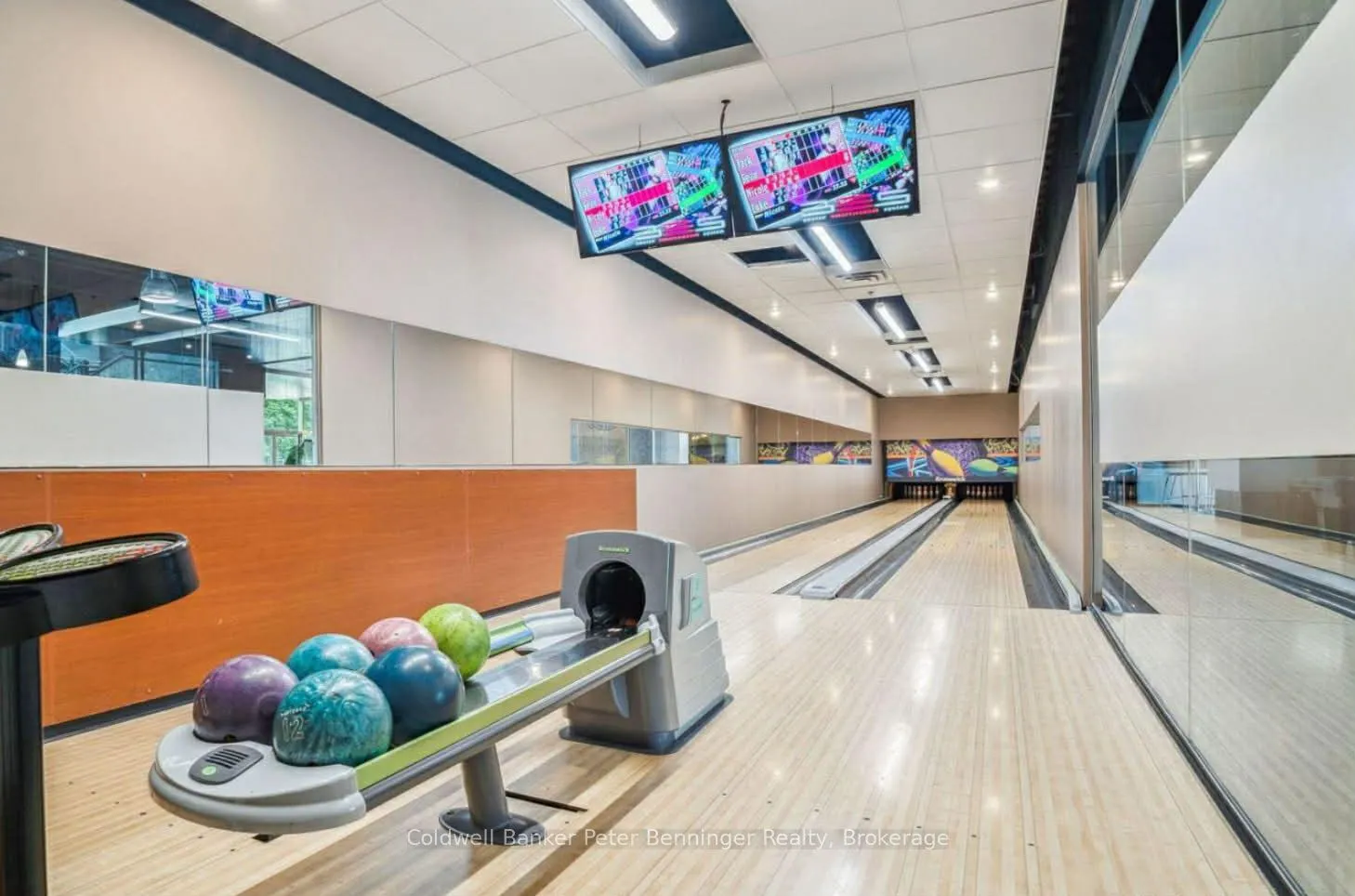 10 Navy Wharf Court, #203