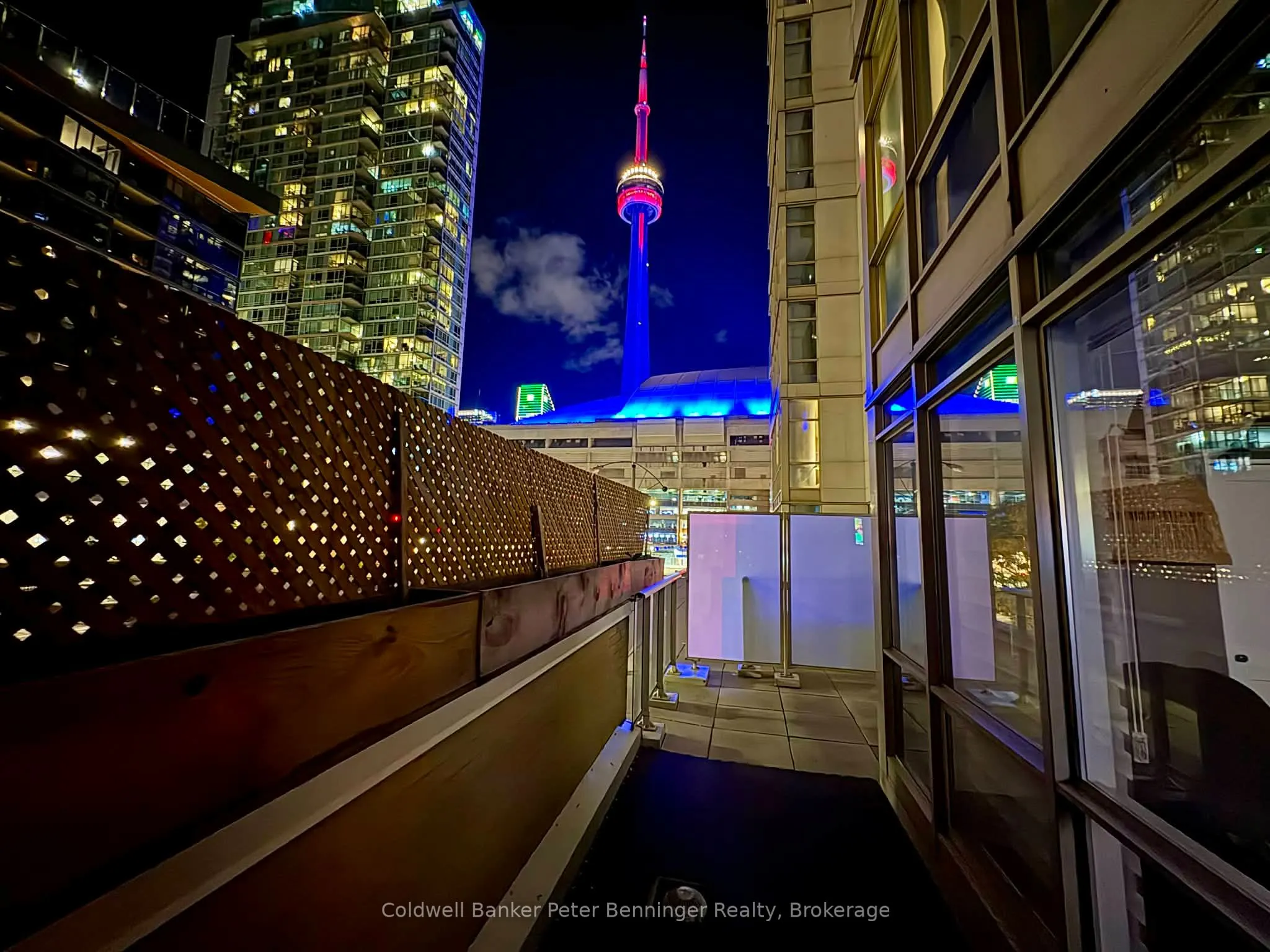 10 Navy Wharf Court, #203