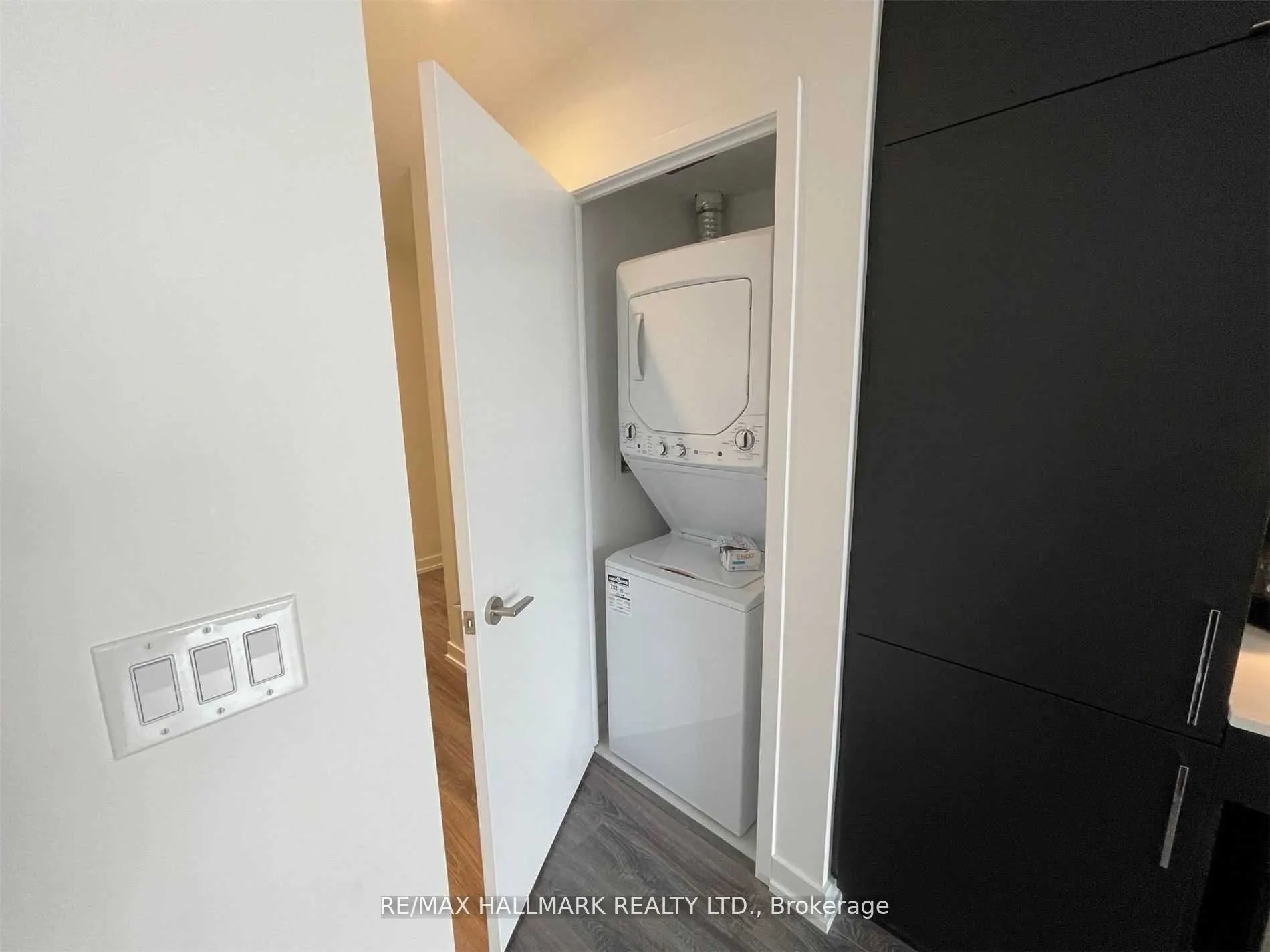 20 Edward Street, #1323