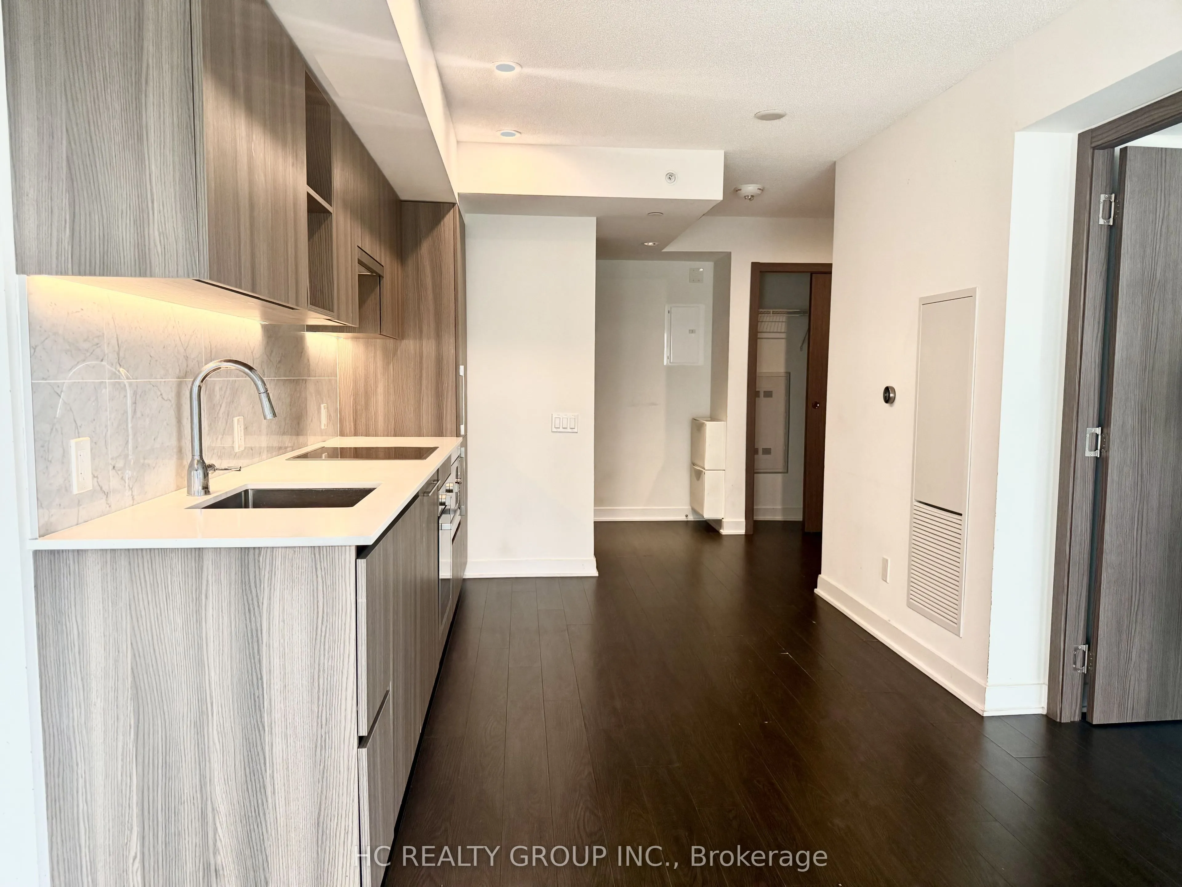 17 Bathurst Street, #2305